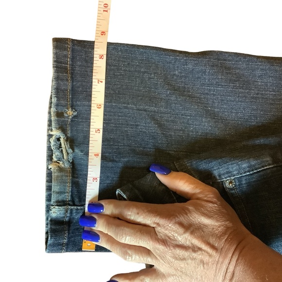 Donna Karan SOHO Boot Cut, Mid Rise, Very Flattering Jeans. - Picture 5 of 6